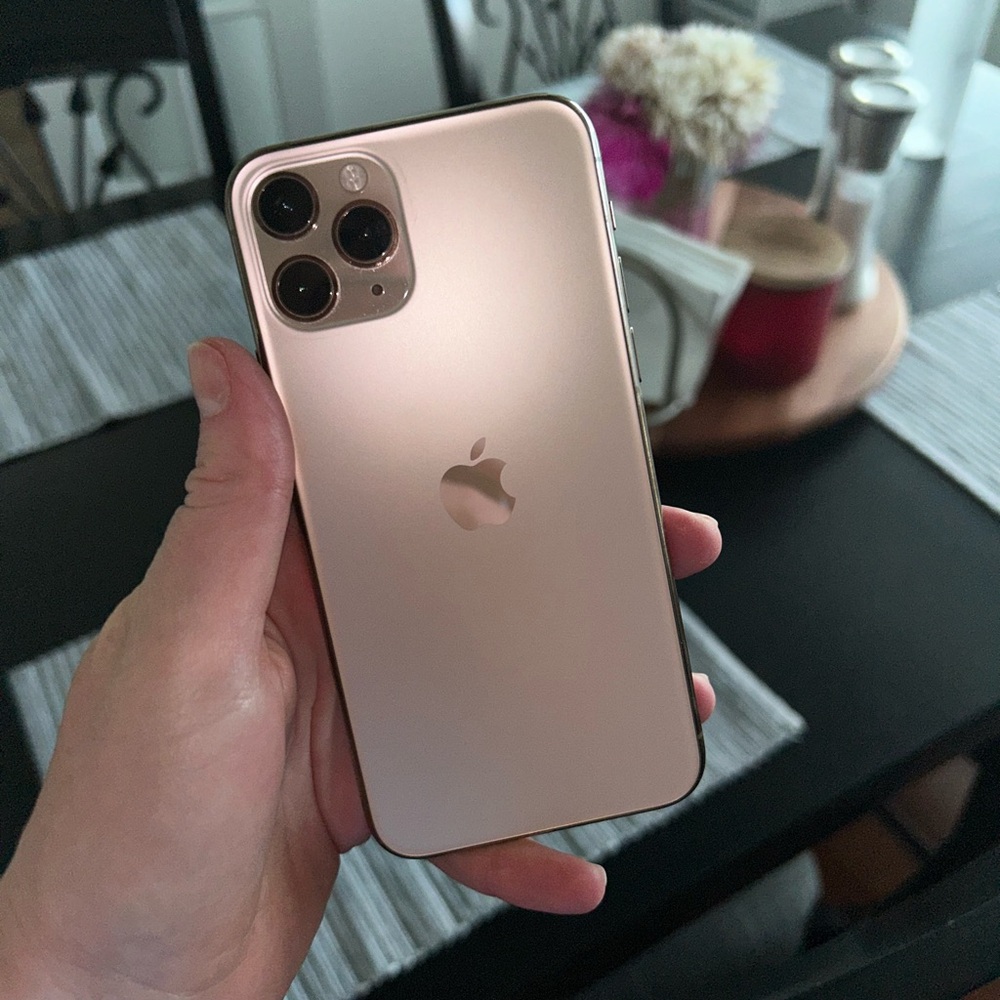 iPhone 11 Pro *ROSE GOLD* locked for VERIZON